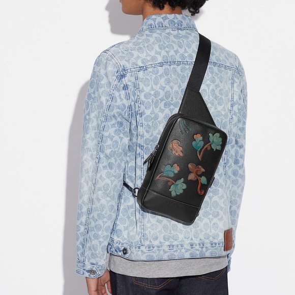 🍃 Coach Turner Pack With Dreamy Leaves Print 🌺 - Picture 5 of 13